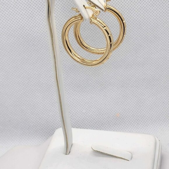 Brand New   Brazilian 18k Gold Filled Hoops Earrings - Picture 4 of 4